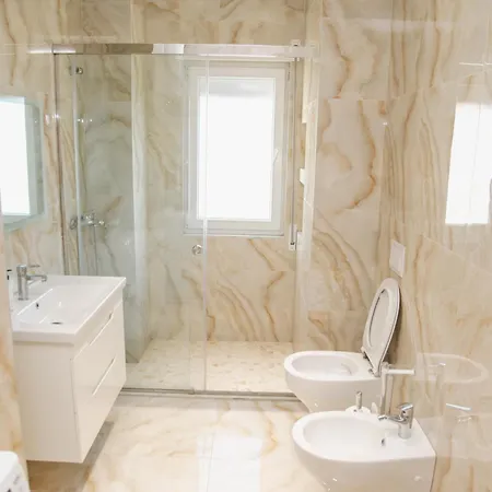 Luxe Haven Apartment